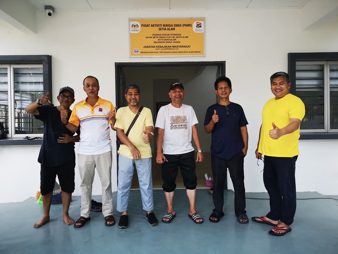 Aktiviti Gotong-Royong Bersihkan Kawasan PAWE Setia Alam