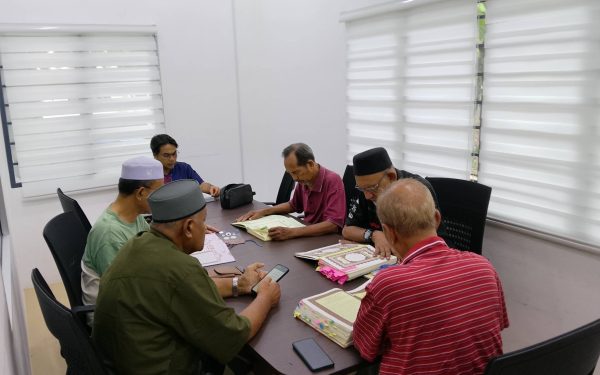 Tadarus Petang Geng PAWE: Mutiara Al-Baqarah, Sang Nyamuk, dan Hangatnya Ukhuwah di Sebalik Hujan Lebat
